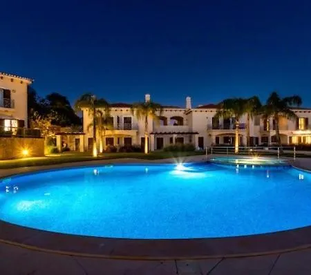 Villa Cascata, 3 Bedroom, Pool, Close To Olhos De Agua