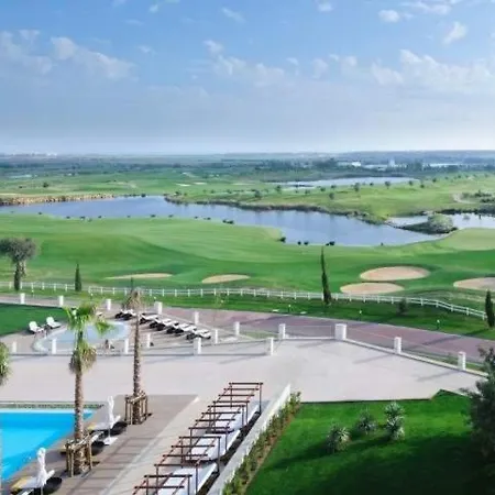 Cascata, 3 Bedroom, Pool, Close To Olhos De Agua Villa *