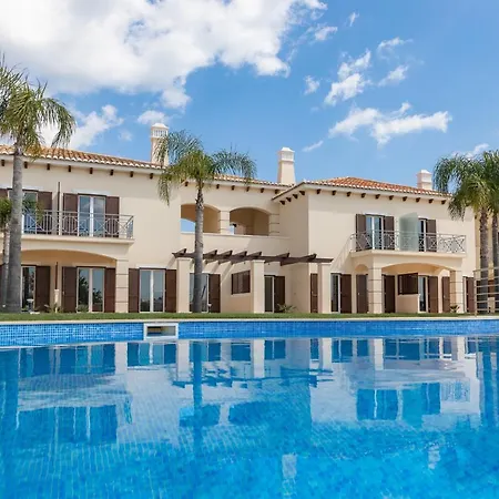 Cascata, 3 Bedroom, Pool, Close To Olhos De Agua *